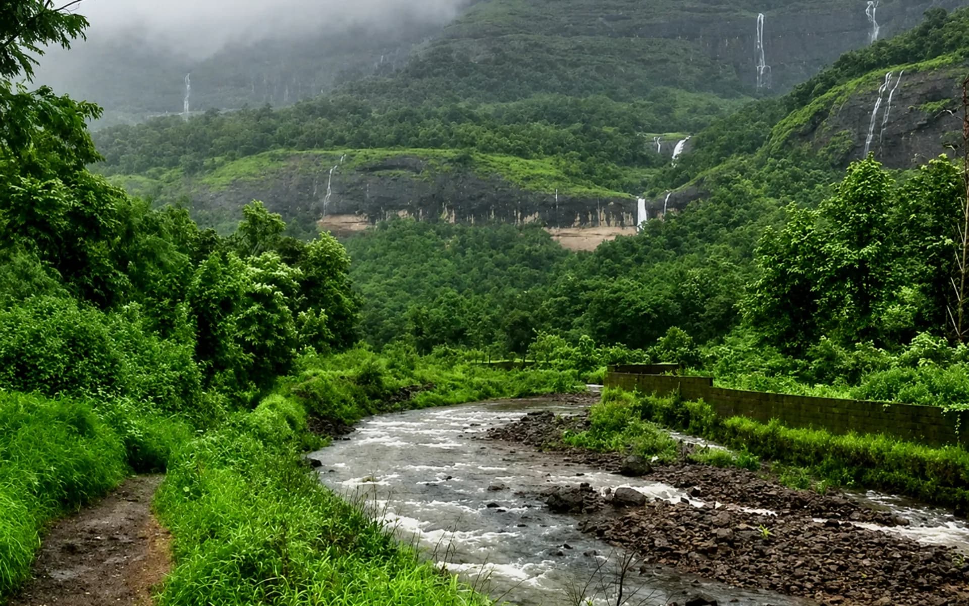 Rocky Amba river and forested hills near Durshet